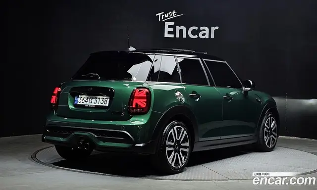 Mini Cooper 2024 2.0 автомат (гидро), миниатюра 2