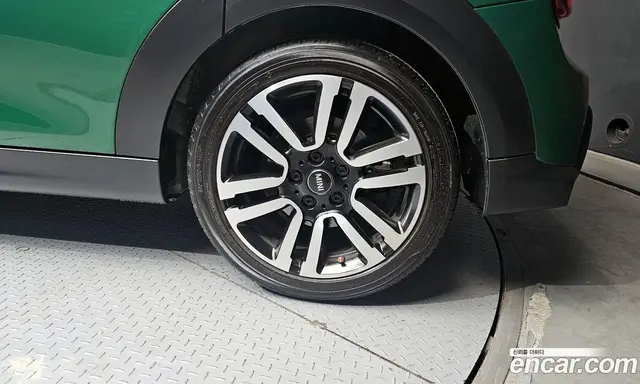 Mini Cooper 2024 2.0 автомат (гидро), миниатюра 7