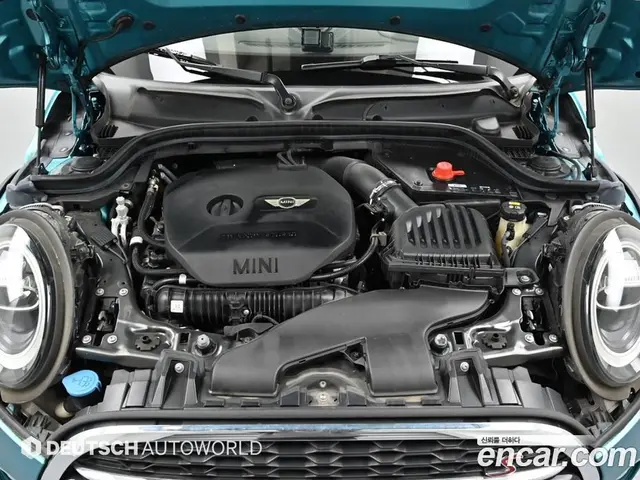 Mini Cooper Convertible 2019 2.0 автомат (гидро), миниатюра 6