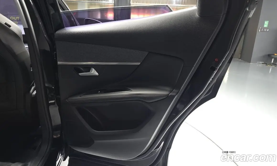 Peugeot 3008 2017 1.6 автомат (гидро), фото 15