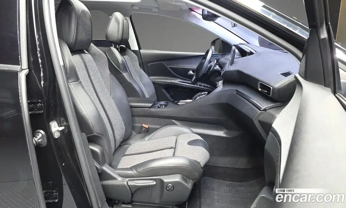 Peugeot 3008 2017 1.6 автомат (гидро), фото 17