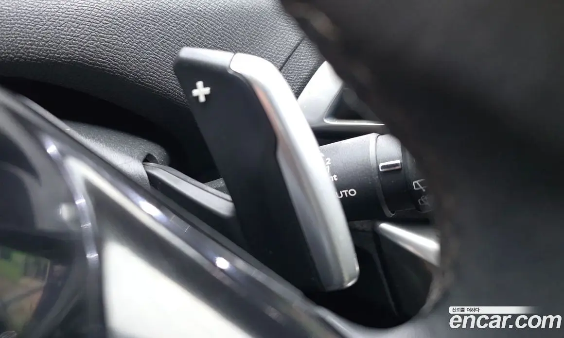 Peugeot 3008 2017 1.6 автомат (гидро), фото 31