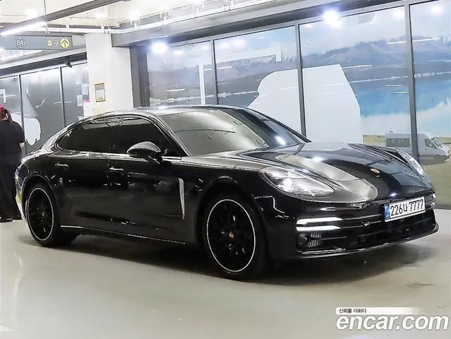 Porsche Panamera, 2022, 30 289 км