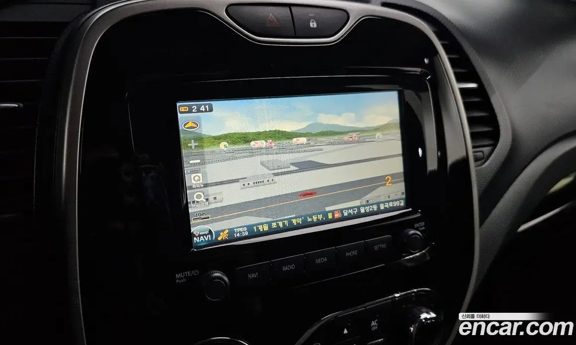 Renault (Samsung) QM3 2014 1.5 автомат (гидро), фото 14 Renault (Samsung) QM3 2014 1.5 автомат (гидро), фото 14