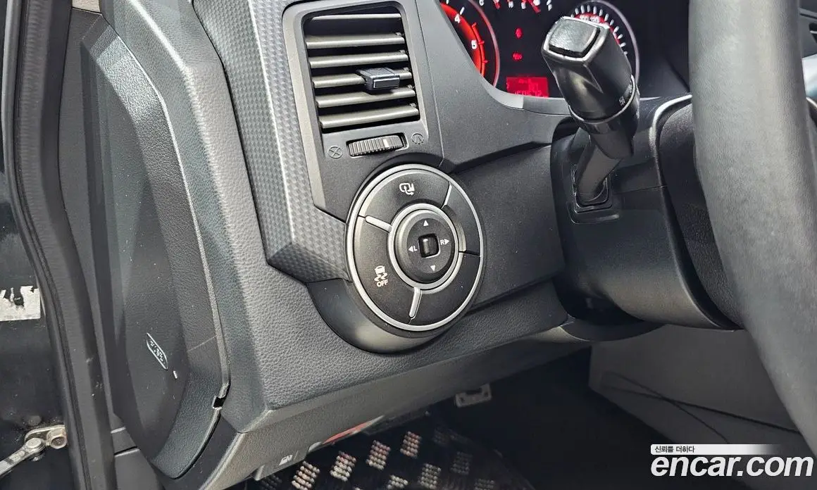 SsangYong Korando 2014 2.0 автомат (гидро), фото 16 SsangYong Korando 2014 2.0 автомат (гидро), фото 16