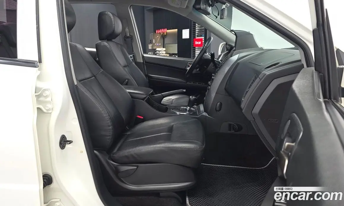 SsangYong Korando 2015 2.0 автомат (гидро), фото 11