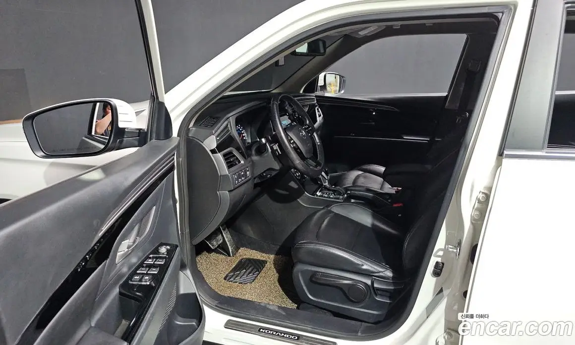 SsangYong Korando 2019 1.5 автомат (гидро), фото 13