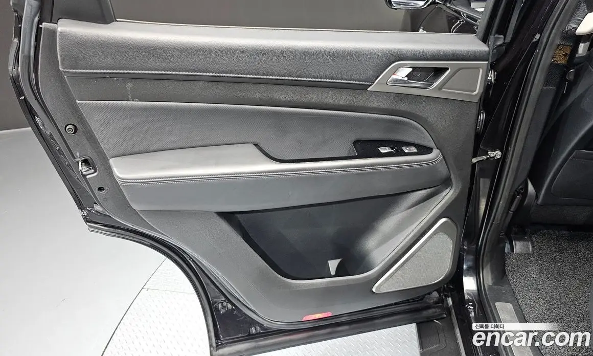 SsangYong Rexton 2018 2.2 автомат (гидро), фото 15