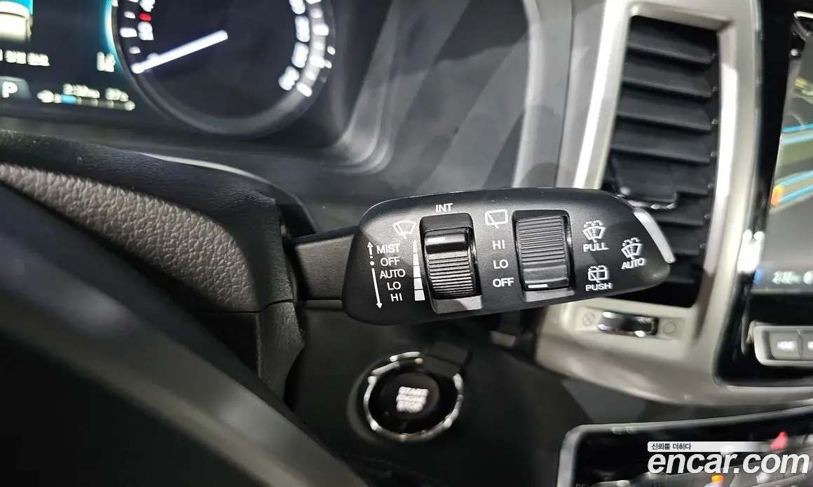 SsangYong Rexton 2018 2.2 автомат (гидро), фото 27