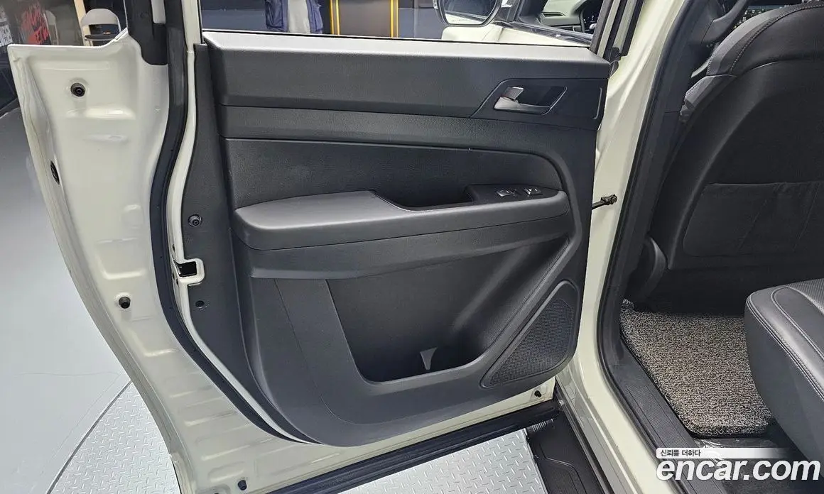 SsangYong Rexton 2020 2.2 автомат (гидро), фото 14