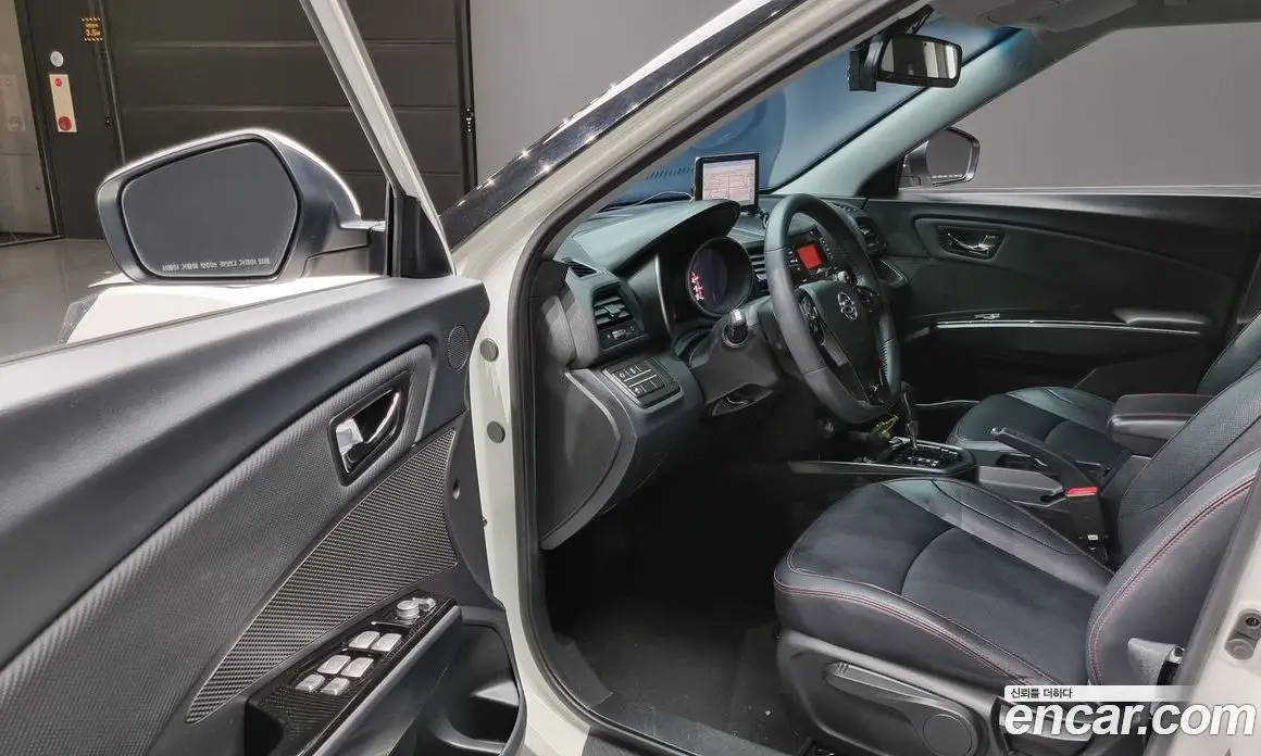 SsangYong TIBOLI 2016 1.6 автомат (гидро), фото 10