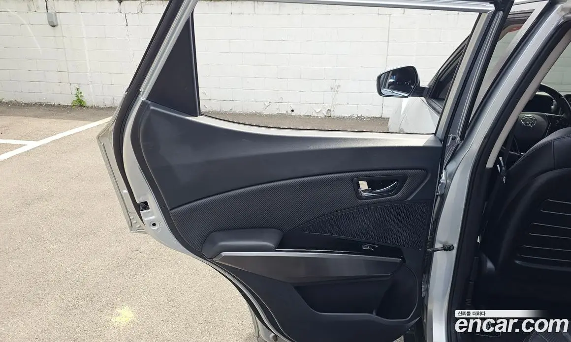 SsangYong TIBOLI 2019 1.6 автомат (гидро), фото 15
