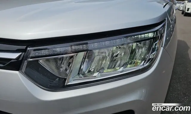 SsangYong TIBOLI 2019 1.6 автомат (гидро), миниатюра 8