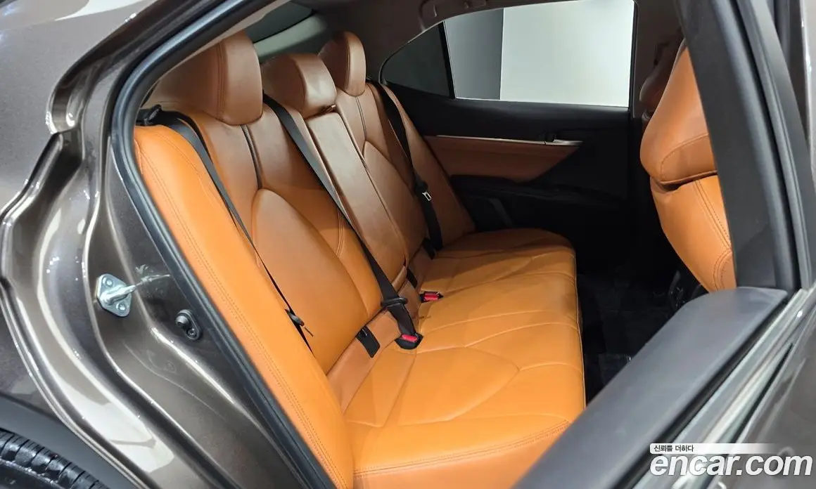 Toyota Camry 2021 2.5 автомат (гидро), фото 17 Toyota Camry 2021 2.5 автомат (гидро), фото 17