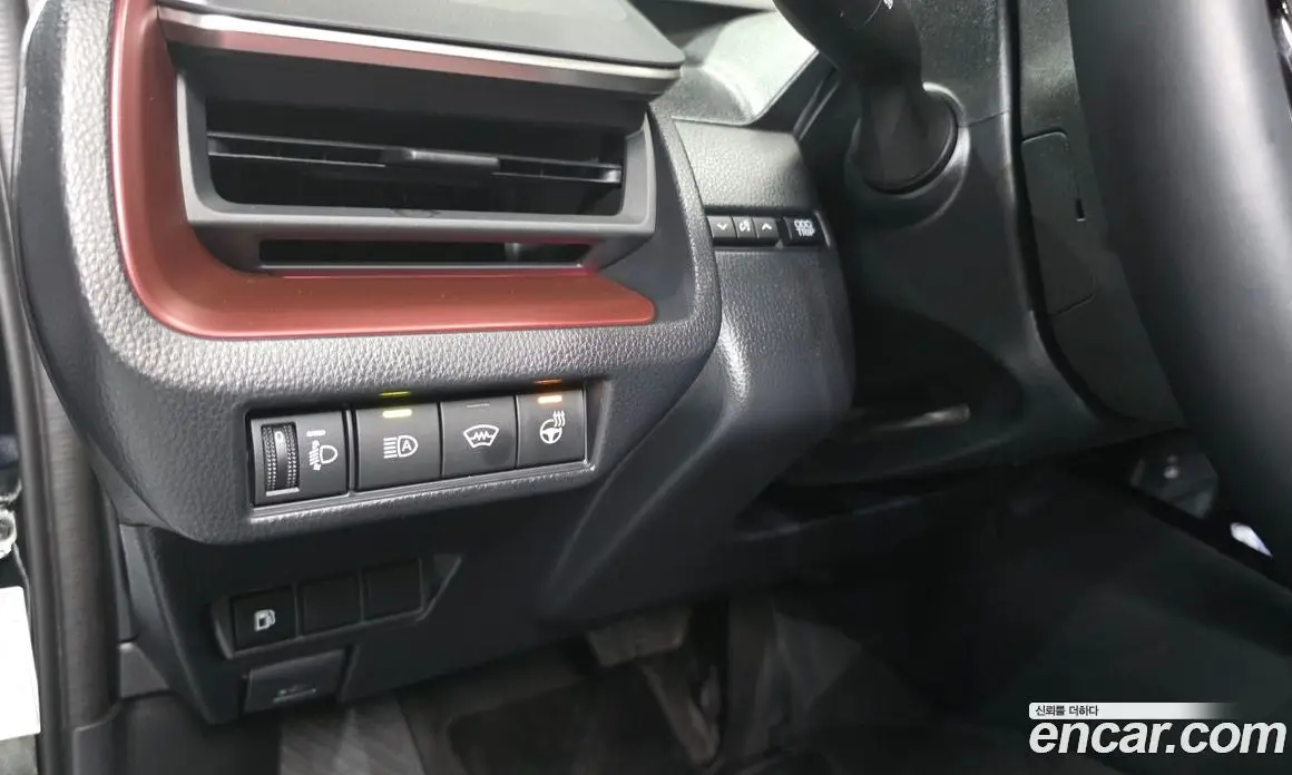 Toyota Prius 2026 2.0 автомат (гидро), фото 20 Toyota Prius 2026 2.0 автомат (гидро), фото 20