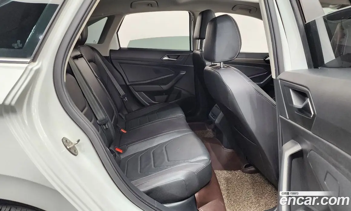 Volkswagen Jetta 2021 1.4 автомат (гидро), фото 17