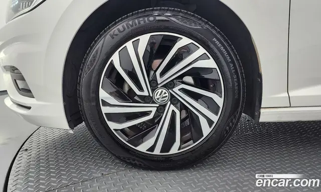 Volkswagen Jetta 2021 1.4 автомат (гидро), миниатюра 5