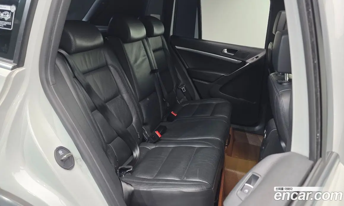 Volkswagen Tiguan 2016 2.0 автомат (гидро), фото 11