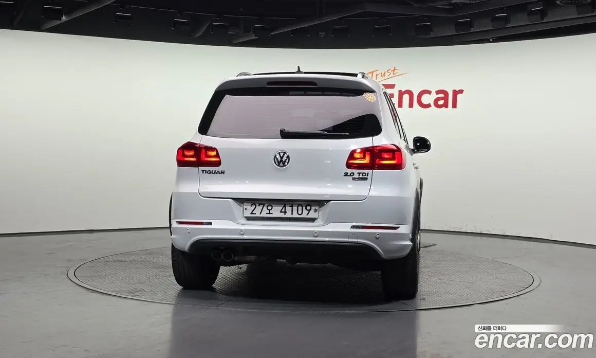 Volkswagen Tiguan 2016 2.0 автомат (гидро), фото 4