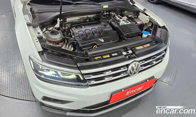 Volkswagen Tiguan 2020 2.0 автомат (гидро), миниатюра 6
