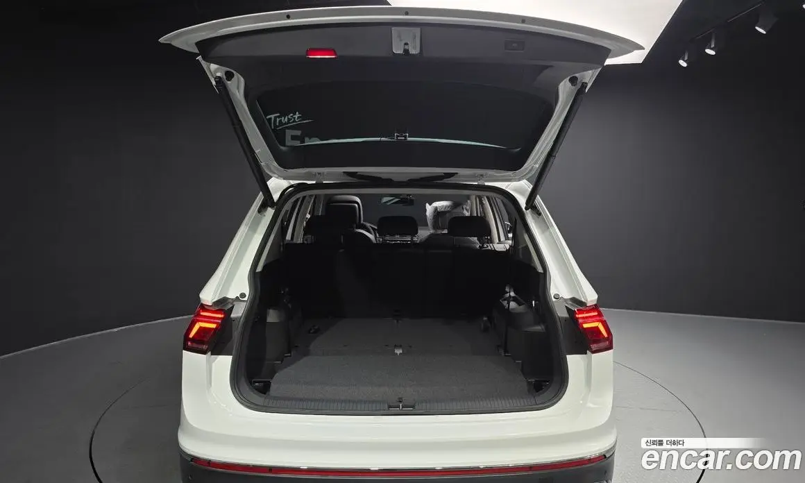 Volkswagen Tiguan 2024 2.0 автомат (гидро), фото 20