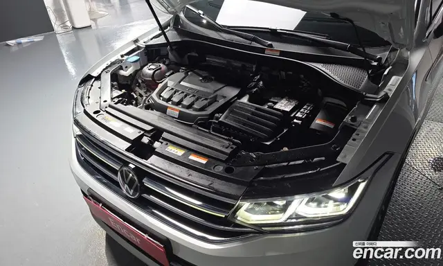 Volkswagen Tiguan 2024 2.0 автомат (гидро), миниатюра 6