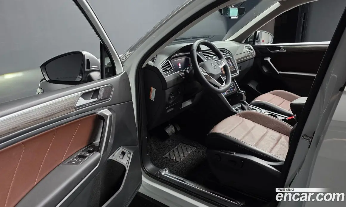 Volkswagen Tiguan 2024 2.0 автомат (гидро), фото 10