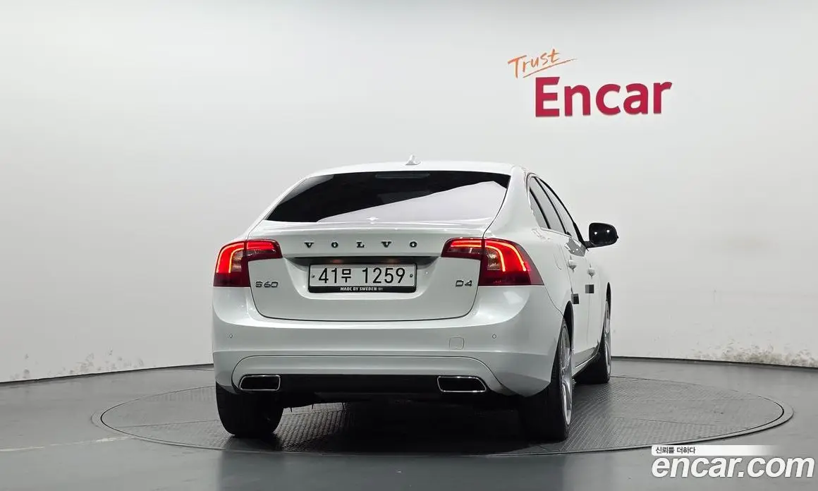 Volvo S60 2018 2.0 автомат (гидро), фото 4