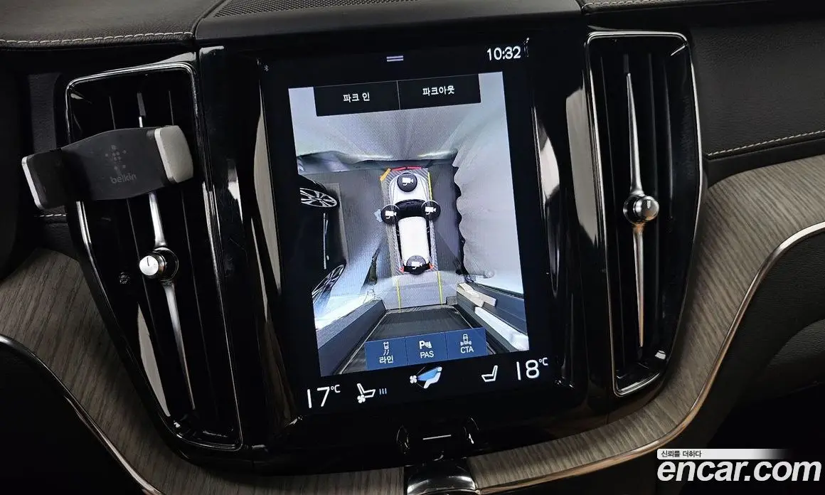 Volvo XC60 2019 2.0 автомат (гидро), фото 15