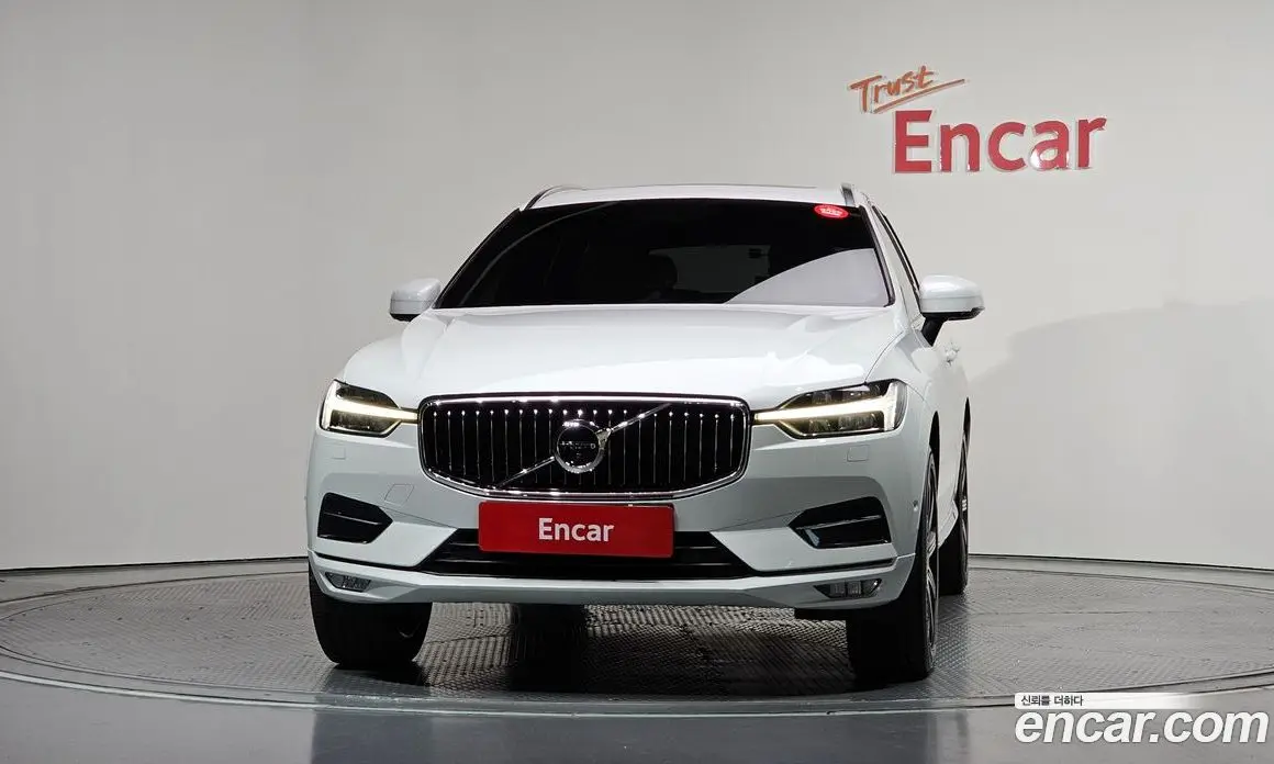 Volvo XC60 2019 2.0 автомат (гидро), фото 3