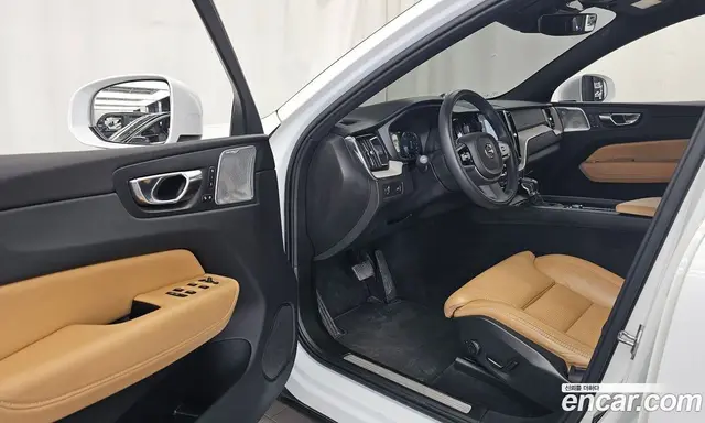 Volvo XC60 2019 2.0 автомат (гидро), миниатюра 10