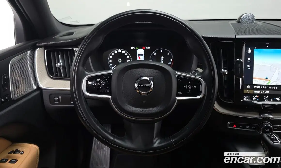 Volvo XC60 2020 2.0 автомат (гидро), фото 13