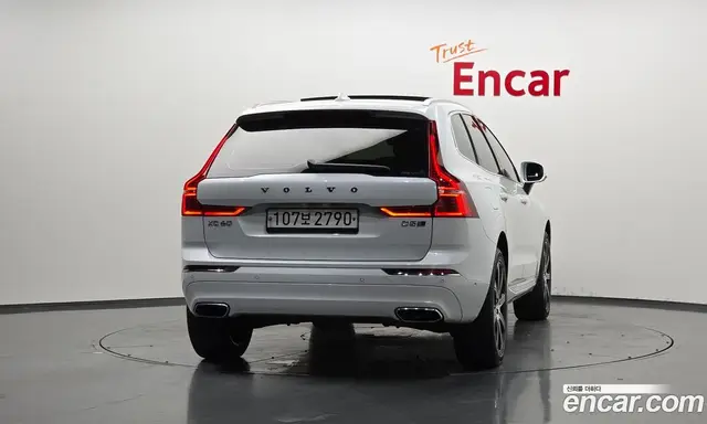 Volvo XC60 2020 2.0 автомат (гидро), миниатюра 4