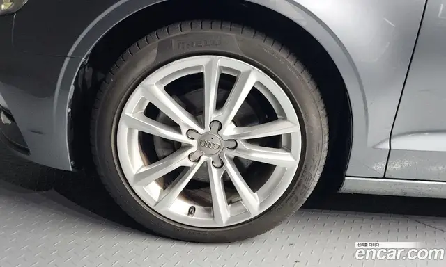 Audi A3 2014 2.0 автомат (гидро), миниатюра 5