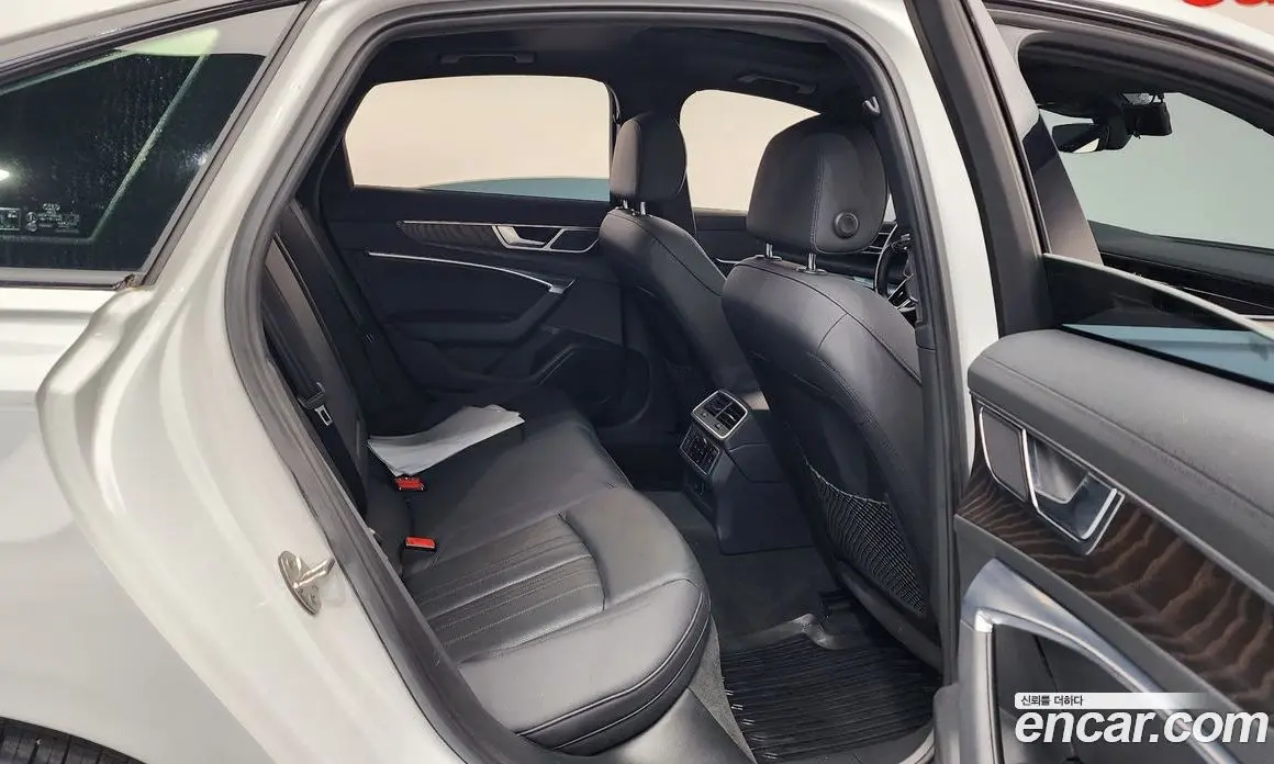 Audi A6 2019 2.0 автомат (гидро), фото 17
