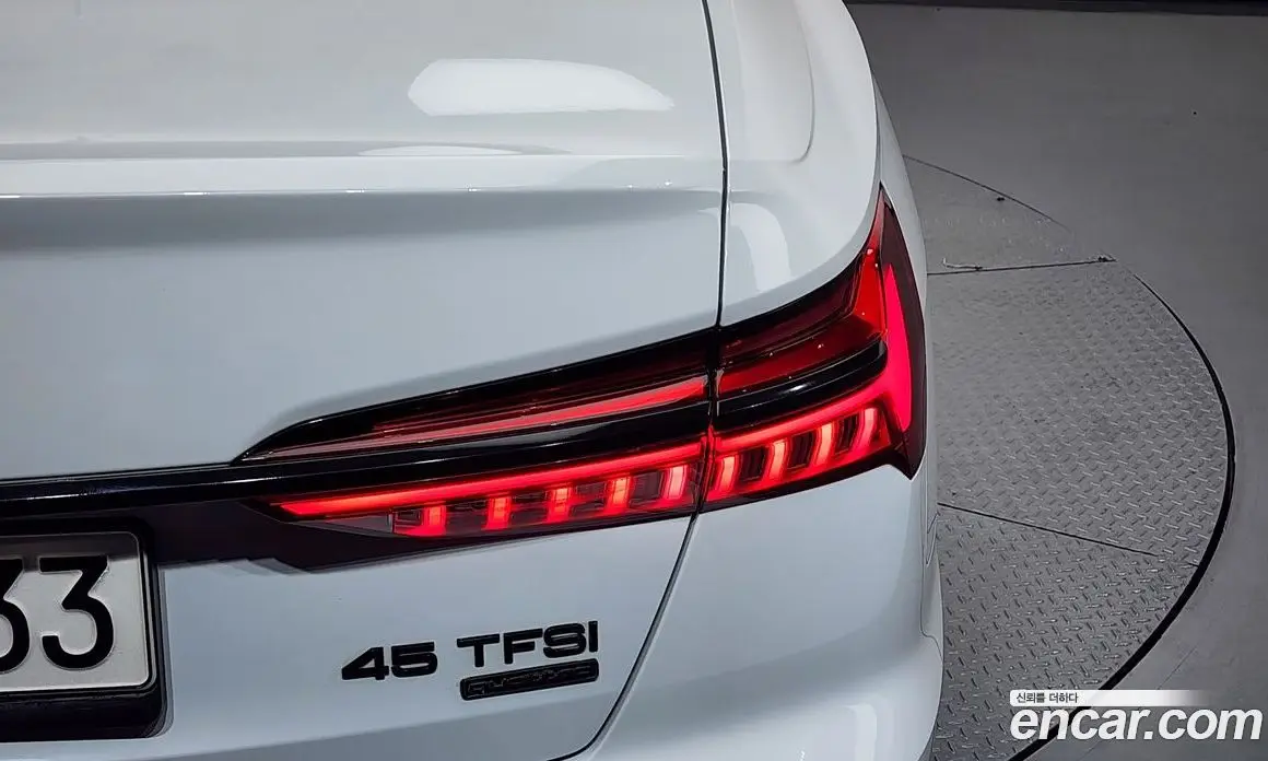 Audi A6 2019 2.0 автомат (гидро), фото 9