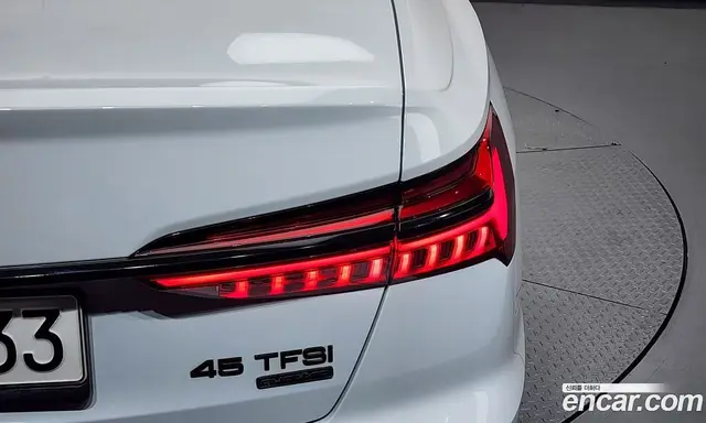 Audi A6 2019 2.0 автомат (гидро), миниатюра 9