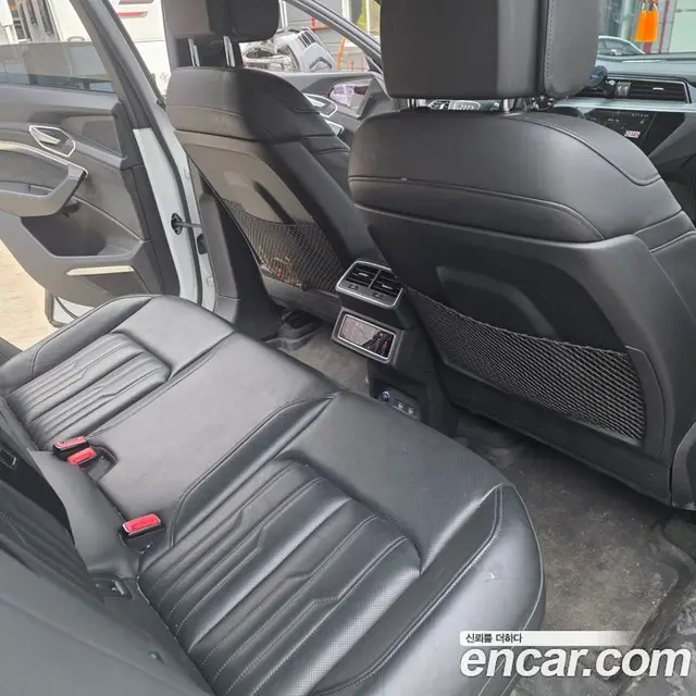 Audi e-tron 2020 0.3 автомат (гидро), миниатюра 12