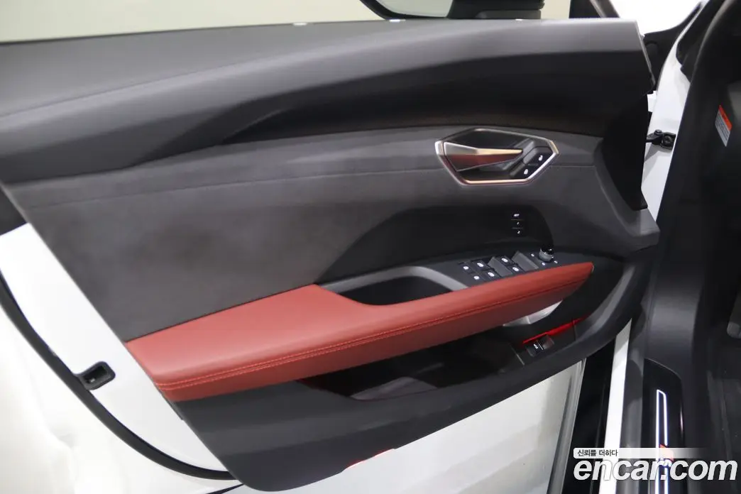 Audi e-tron GT 2025 0.1 автомат (гидро), фото 16
