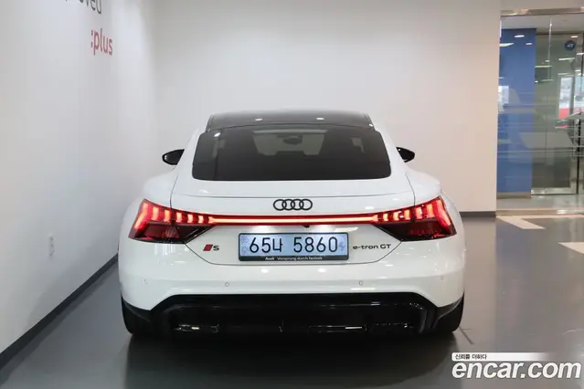 Audi e-tron GT 2025 0.1 автомат (гидро), миниатюра 4
