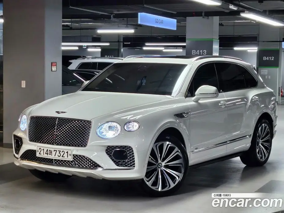 Bentley Bentayga 2021 4.0 автомат (гидро), фото 2 Bentley Bentayga 2021 4.0 автомат (гидро), фото 2