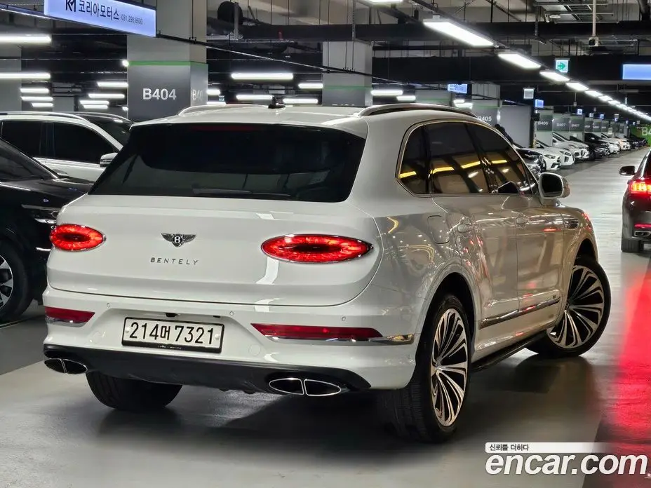 Bentley Bentayga 2021 4.0 автомат (гидро), фото 4 Bentley Bentayga 2021 4.0 автомат (гидро), фото 4