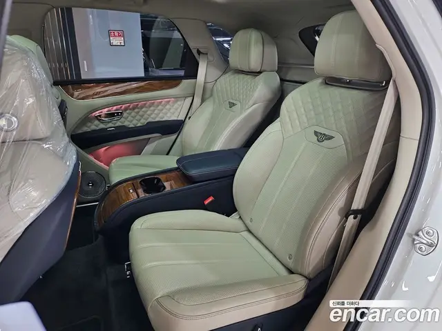 Bentley Bentayga 2021 4.0 автомат (гидро), миниатюра 7 Bentley Bentayga 2021 4.0 автомат (гидро), миниатюра 7
