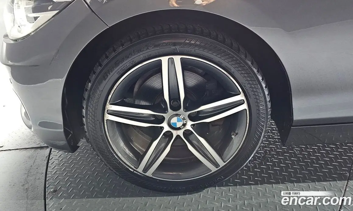 BMW 1 серия 2016 2.0 автомат (гидро), фото 5 BMW 1 серия 2016 2.0 автомат (гидро), фото 5