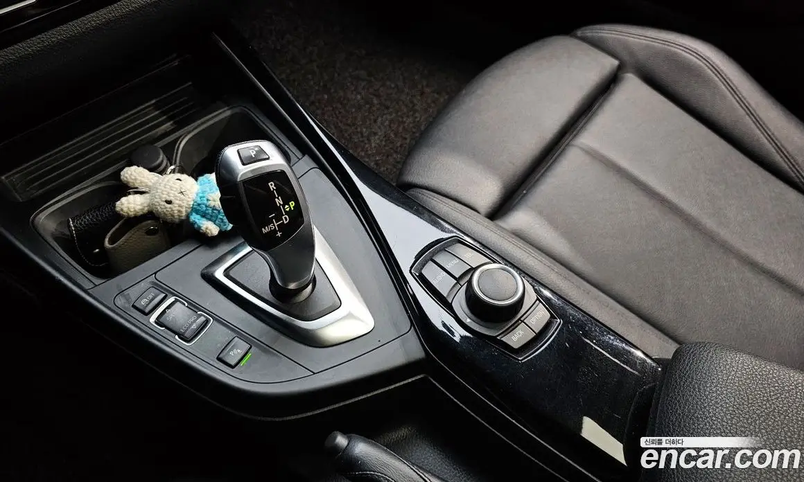 BMW 1 серия 2016 2.0 автомат (гидро), фото 9 BMW 1 серия 2016 2.0 автомат (гидро), фото 9