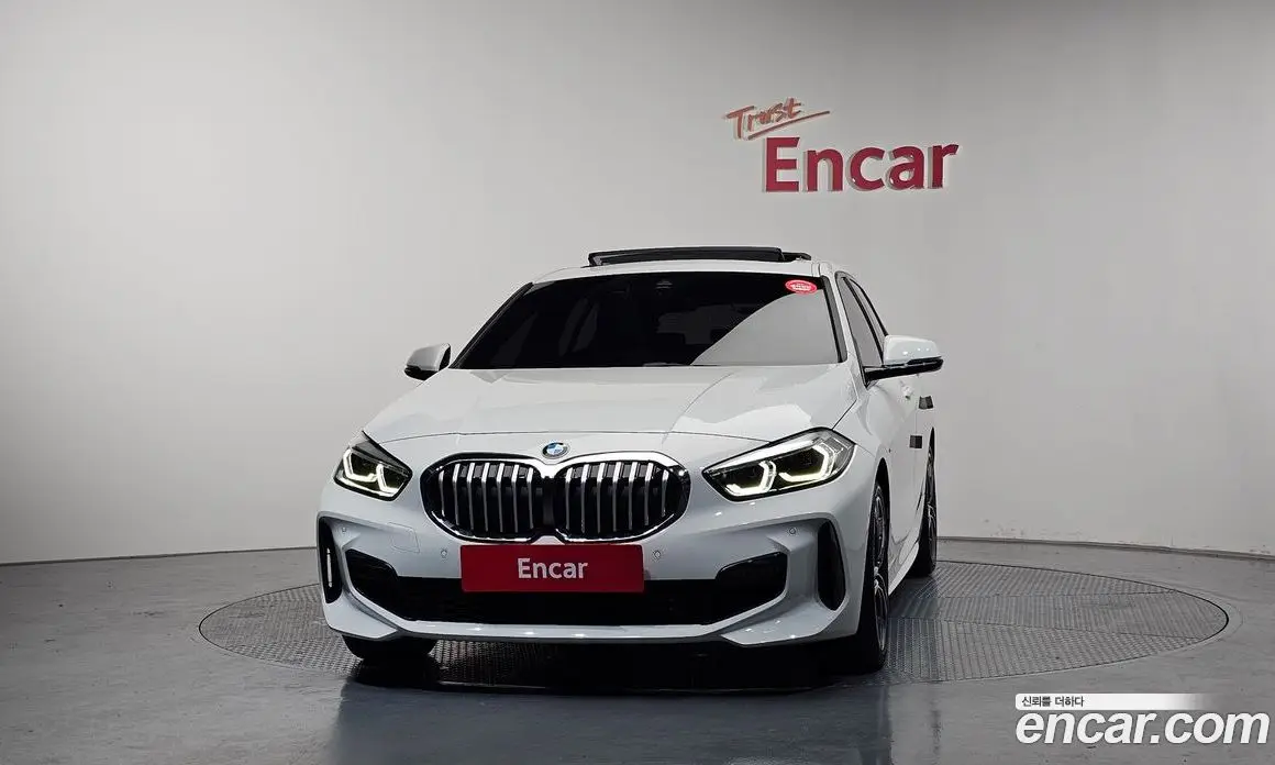 BMW 1 серия 2024 2.0 автомат (гидро), фото 3