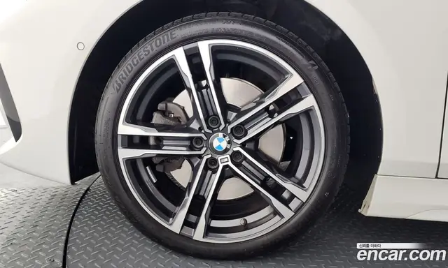 BMW 1 серия 2024 2.0 автомат (гидро), миниатюра 5