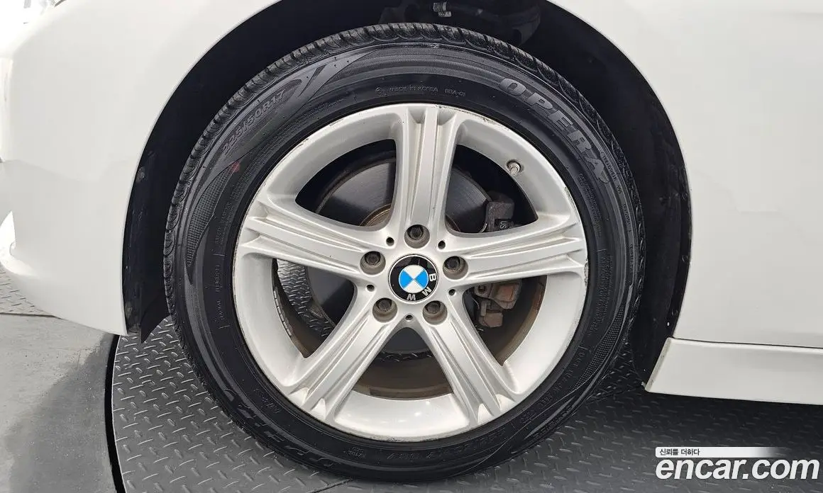 BMW 3 серия 2015 2.0 автомат (гидро), фото 5