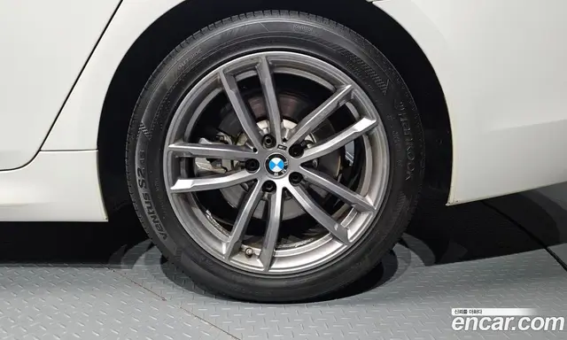 BMW 5 серия 2017 2.0 автомат (гидро), миниатюра 7