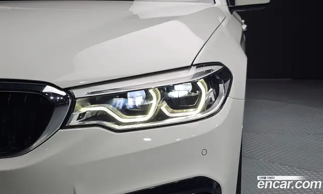BMW 5 серия 2017 2.0 автомат (гидро), миниатюра 8
